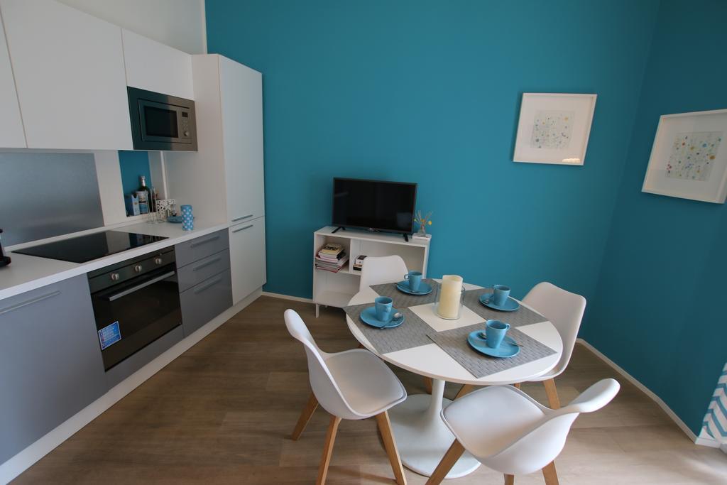 Curtatone 25 New Milano